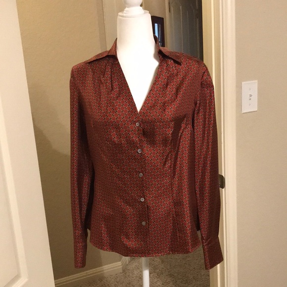 Ann Taylor -Button down Long sleeve blouse -Size 6 - Picture 1 of 13
